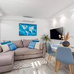 With Parking Space - 22308 Apartment *