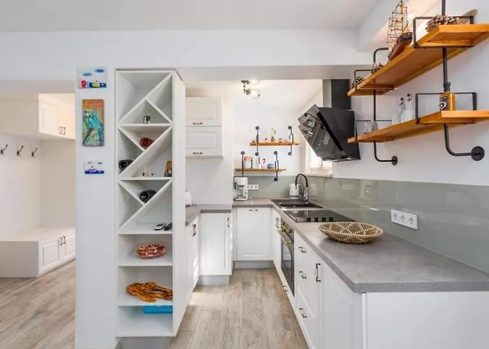 With Parking Space - 22308 Apartament Pula