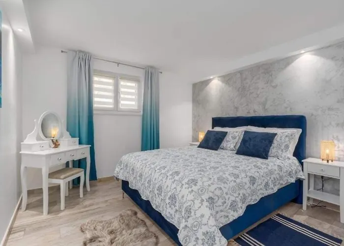 公寓 With Parking Space - 22308 *