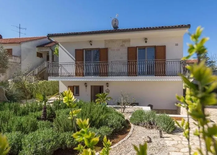 With Parking Space - 22308 公寓 *